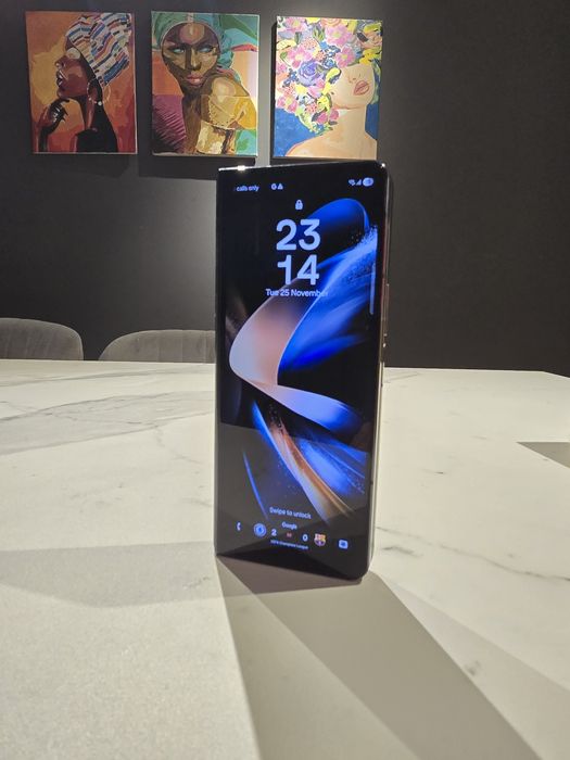 Samsung Galaxy Z Fold 4