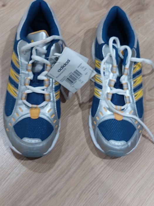 Încălțăminte sport masura 38 noi