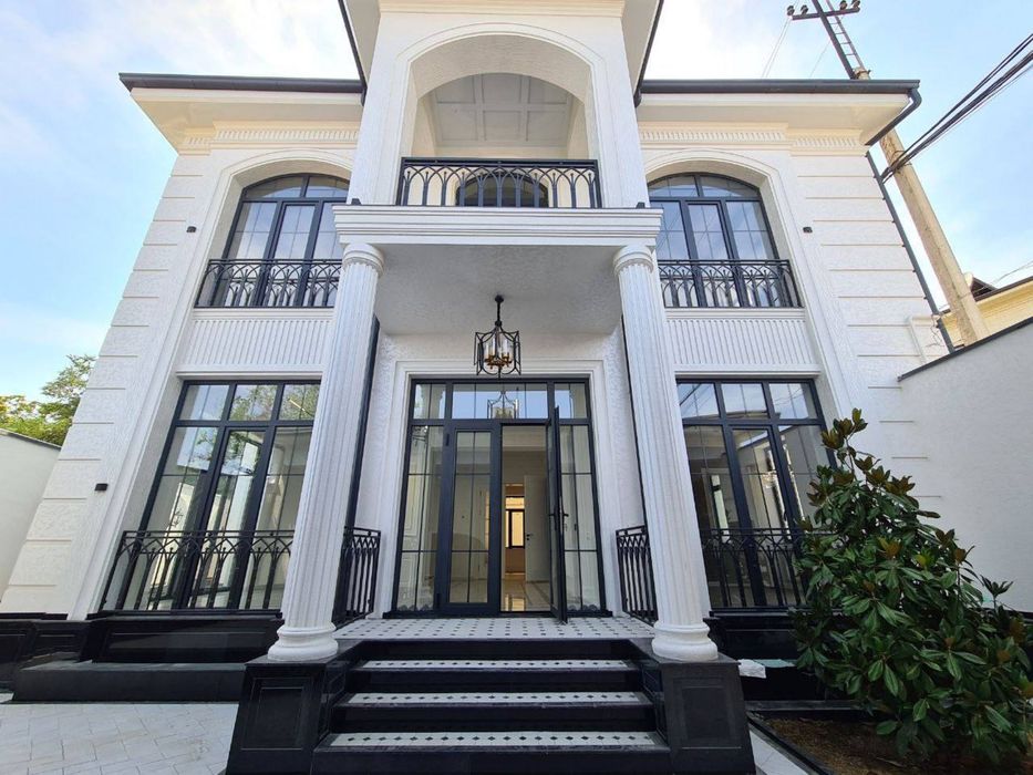 Белоснежный дом. Мирзо Улугбекский р-н Циолковский. 3 сотка