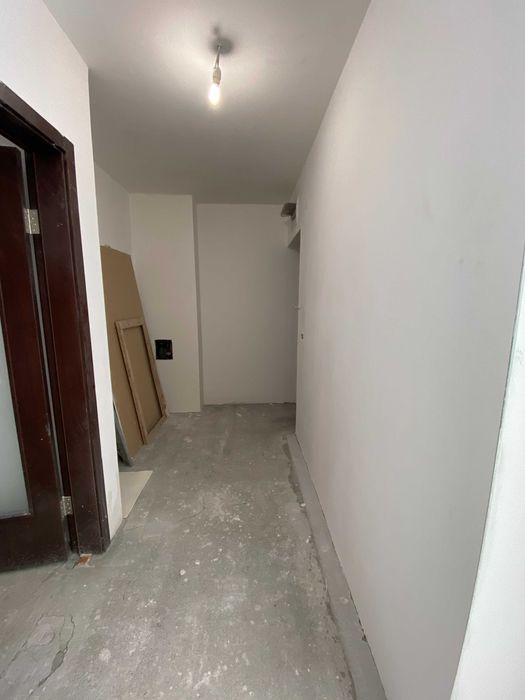 Продава се Двустаен апартамент в Русе, Център - 70 кв.м за 1372 €/кв.м - Снимка #7