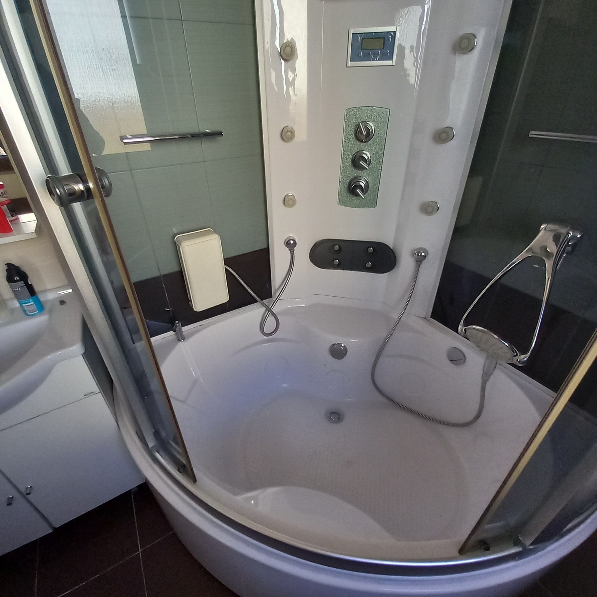 Cabina cu idromasaj