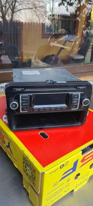 CD player / casetofon VW golf 6
