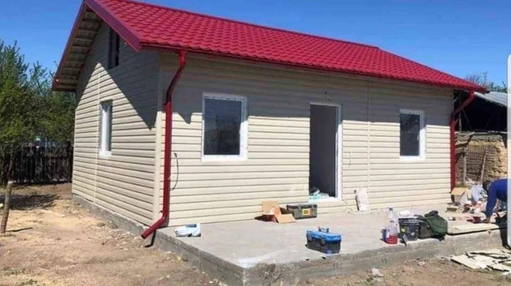 Casa modulara de locuit din panouri sandwich