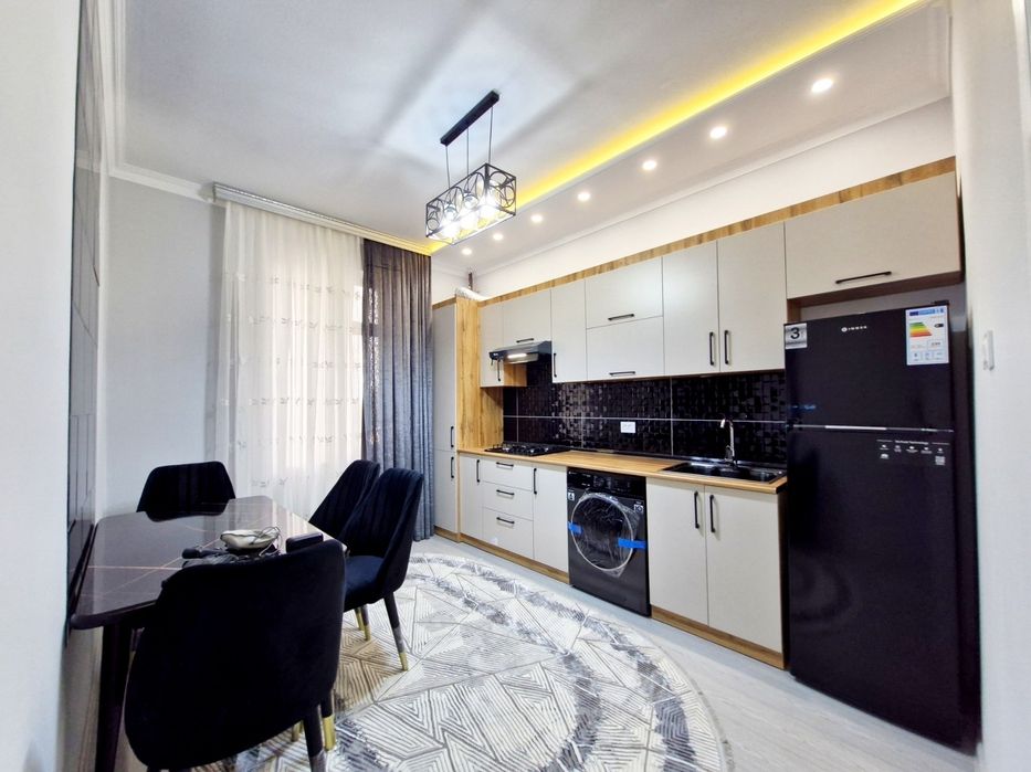 3х комнатная без глухих комнат 85м² на 4 этаже в Новостройке с Лифтом