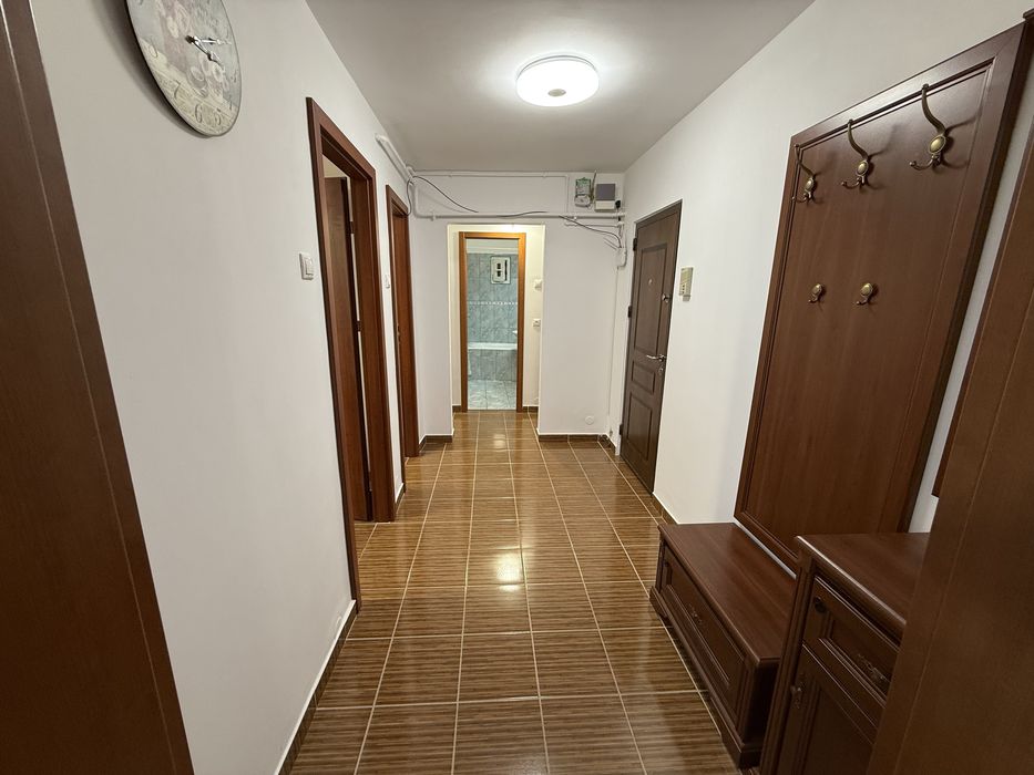 Inchiriere Apartament 3 camere - Rovine Bacriz