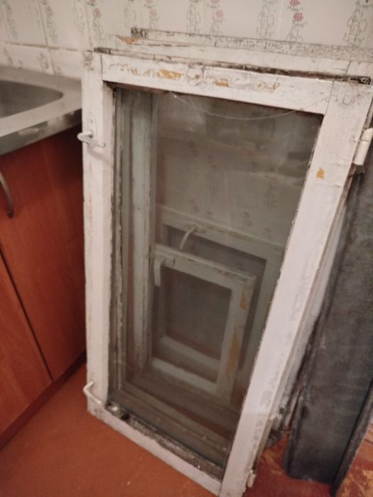 Отдам рамы со стеклами