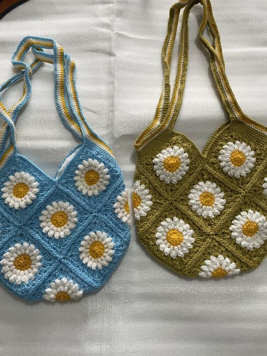 Vand geanta de umar tricotata