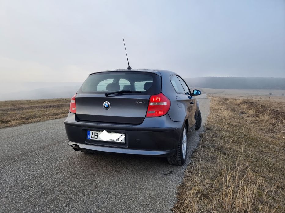 BMW 116i sau schimb cu remorca 750 kg