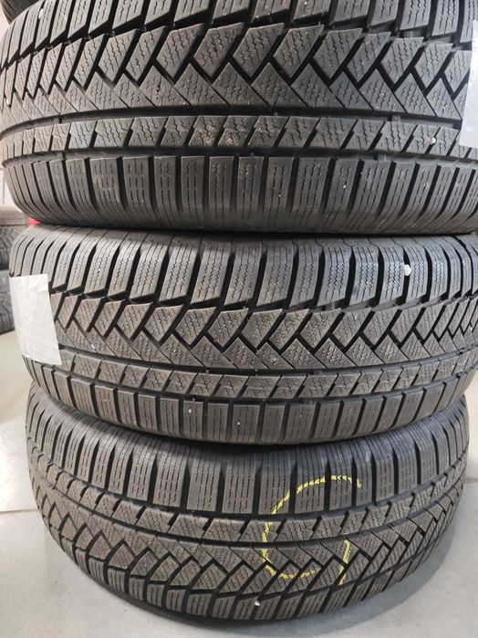 4бр. зимни гуми 235/65/17 Continental