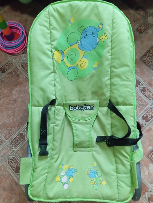 Детский шезлонг .