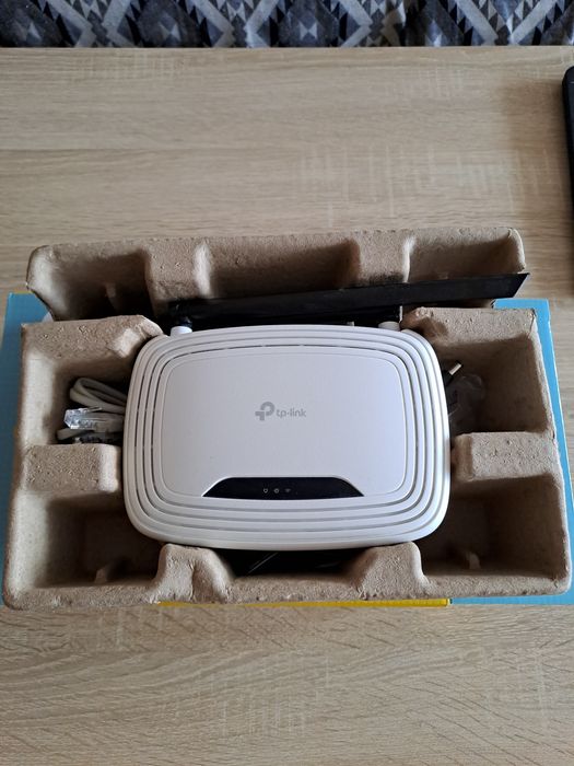 Безжичен рутер TP-Link