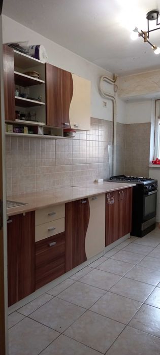 Mobila de bucatarie, maro, stare buna