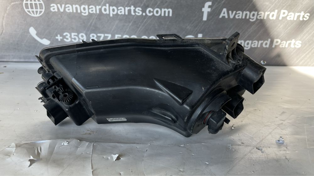 5 броя десен и 2 брой ляв халоген VW Transporter T6