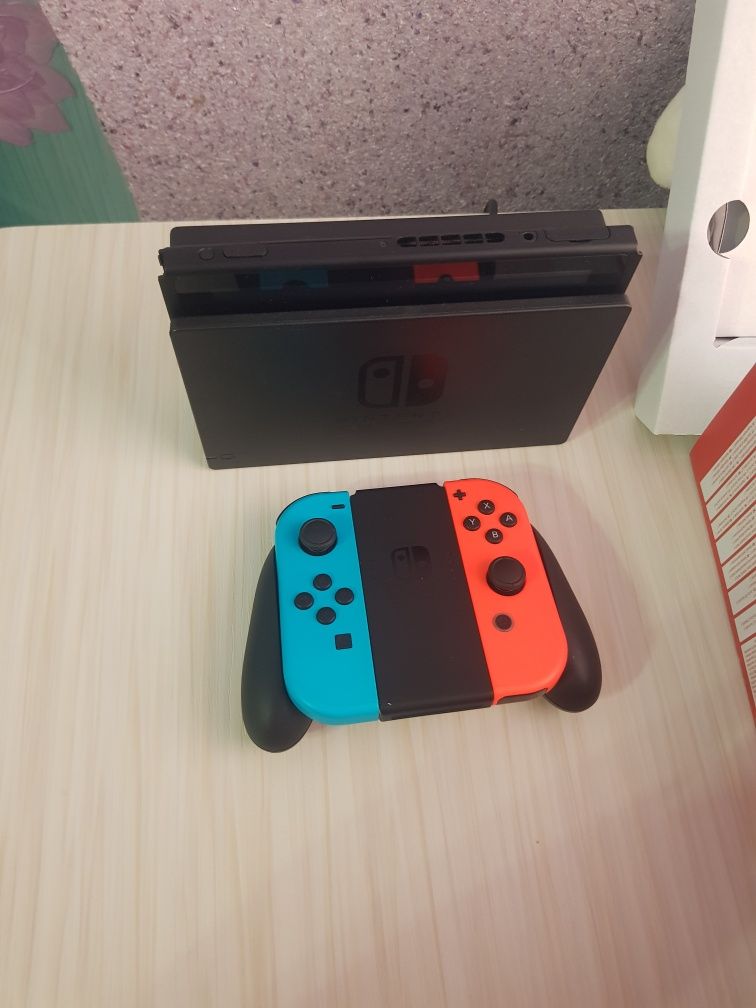 ПРОДАЕТСЯ Nintendo switch