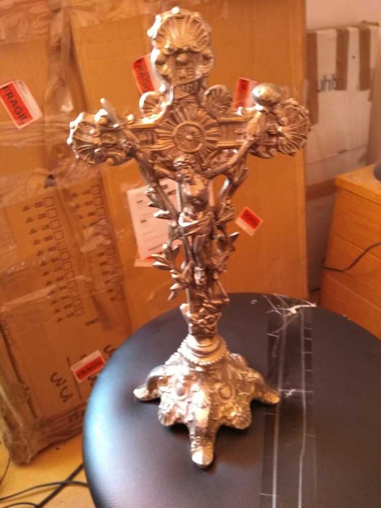 Crucifix argintat