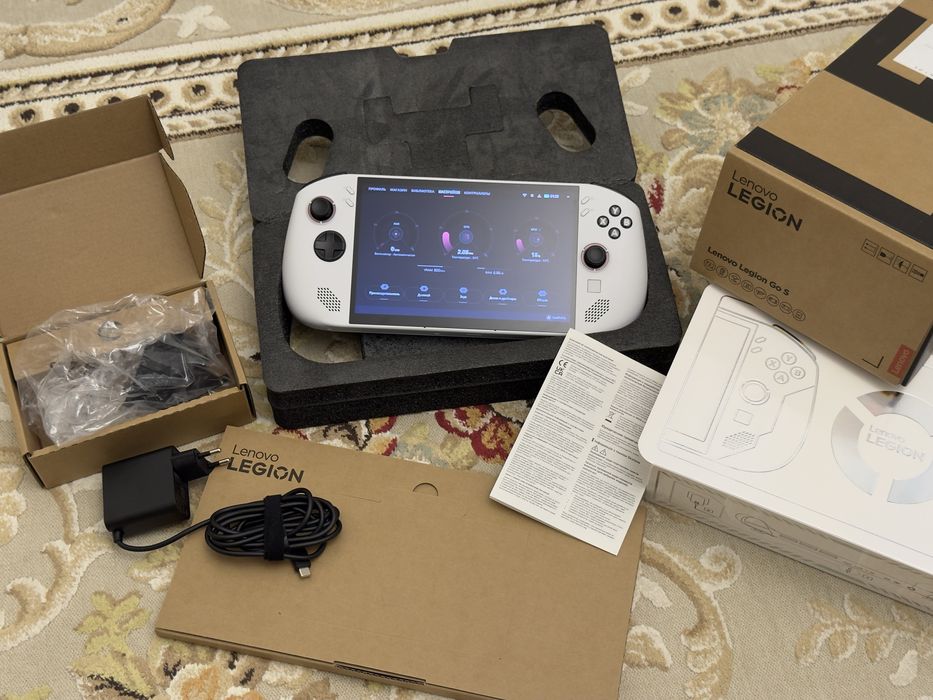 Lenovo Legion Go S 1ТБ 32гб озу, AMD Ryzen Z2 Go