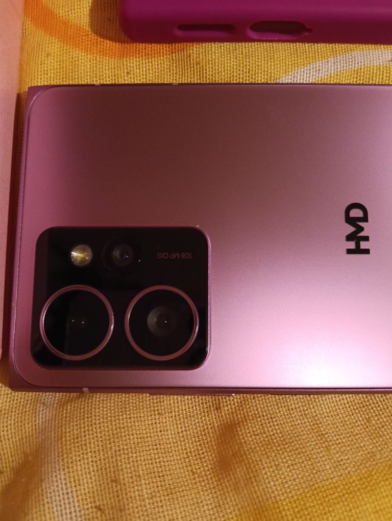 HMD Skyline 12/256gb отличен