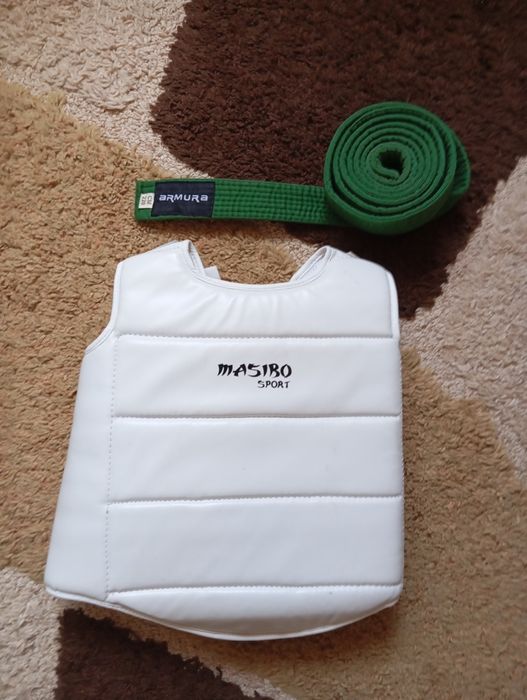 Vând centura verde armura + pieptar karate mashibo