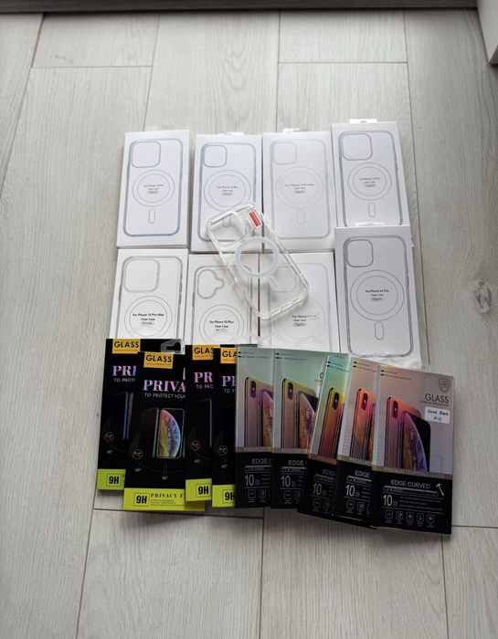 • Husa MAGSAFE Iphone  • Folie