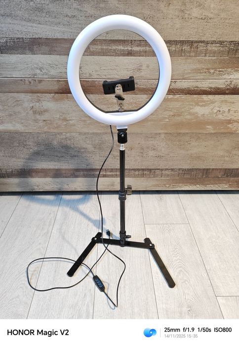 Suport pentru telefon LED