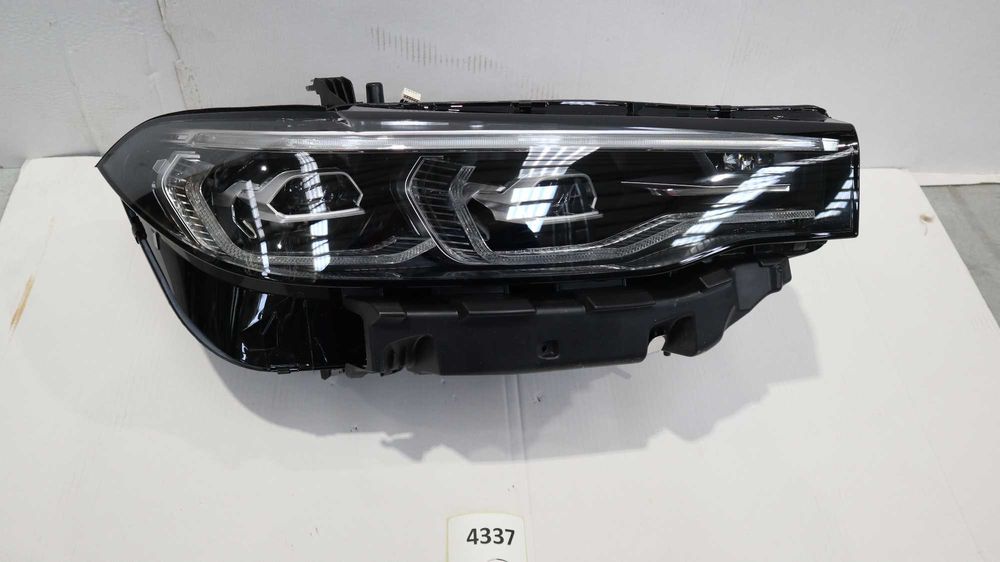 Десен фар Лед БМВ Х7 Г07 BMW X7 G07 със завиване, европейски