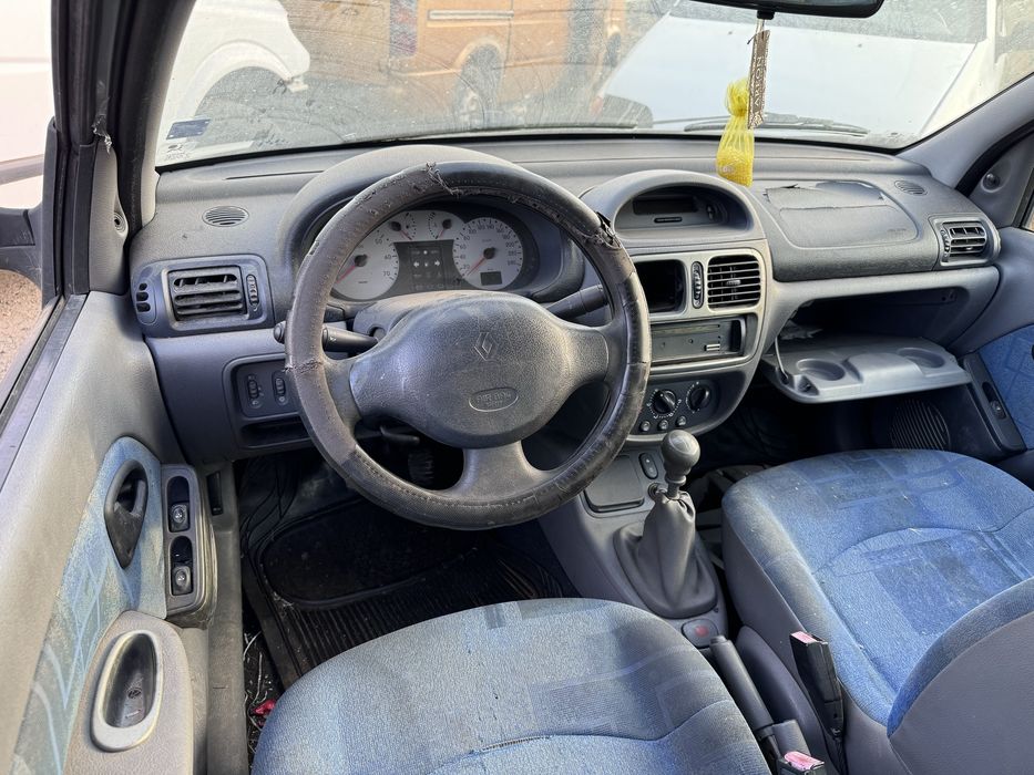 Renault Clio 1.2i 58hp 1999г На Части