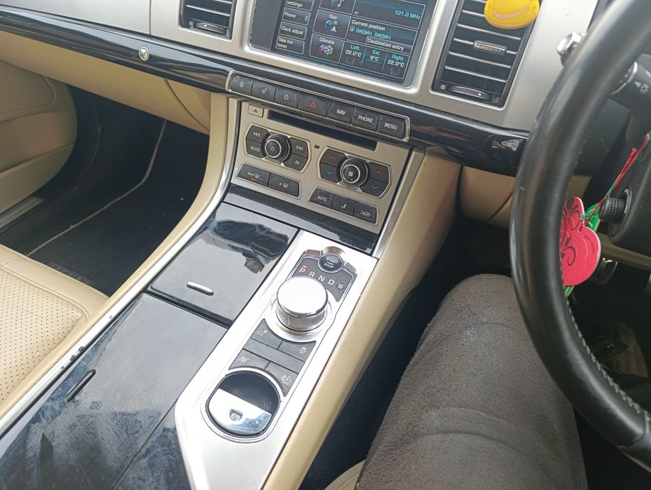 Jaguar XF S Premium Luxury V6  / Ягуар 3.0 дизел на части