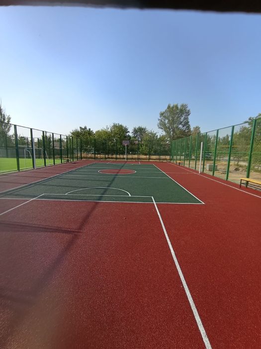 Резиновая крошка.  Покрытия для детских площадок, стадионов и беговых