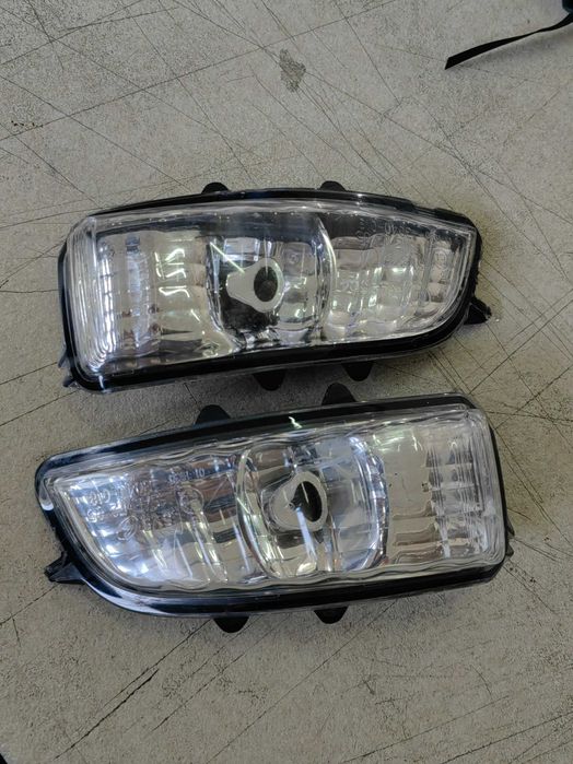 Странични мигачи за огледало VOLVO V50