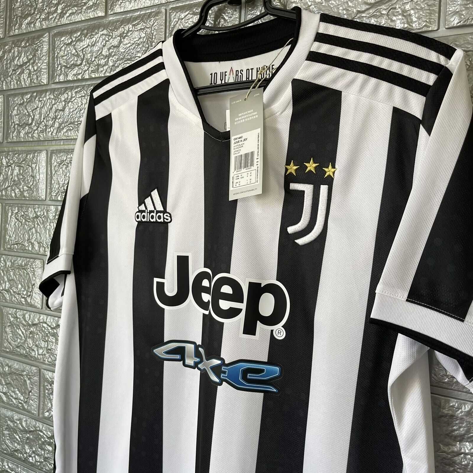 НОВ Adidas Juventus 2021/22 Home Jersey ОРИГИНАЛНА футболна фланелка M