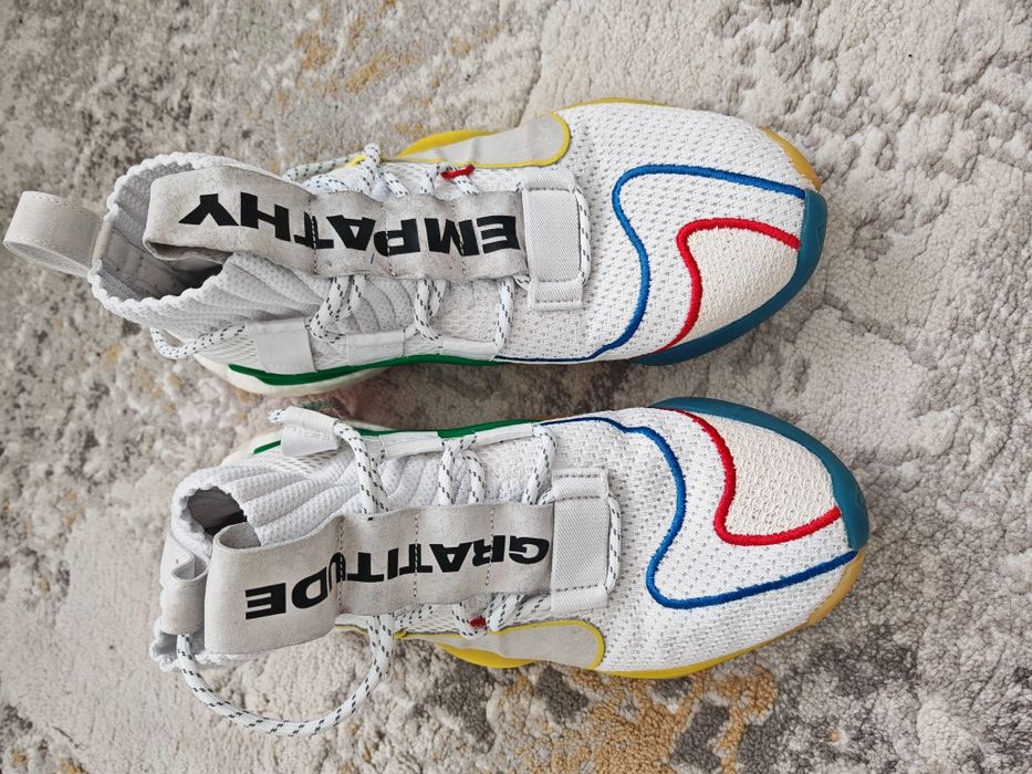 Adidas Crazy BYW LVL x PW 
Pharrell Williams 

Size EU 43 1/3 - US 9.5