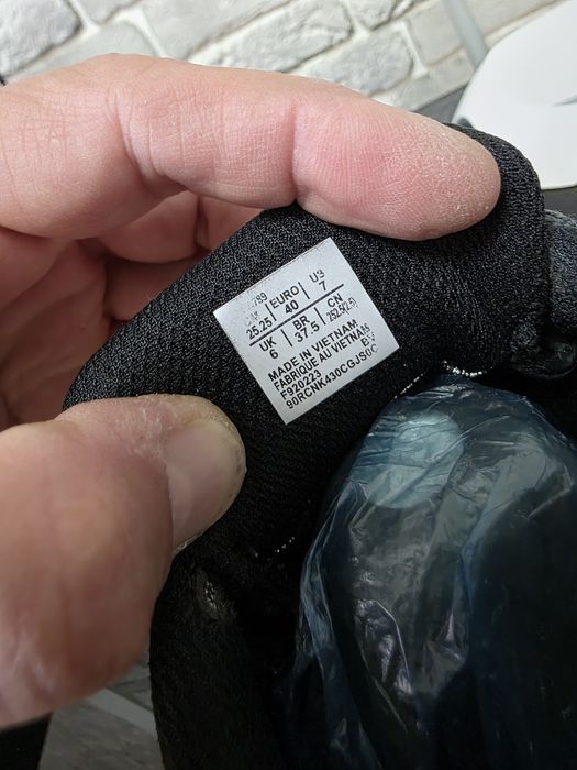 Оригинальные кроссы asics