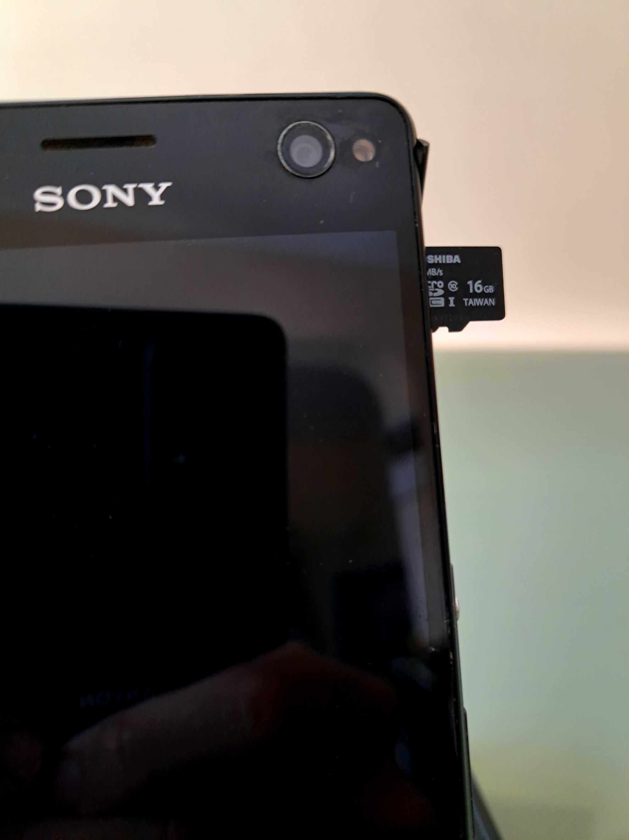 ПРОМО Sony Xperia C4, 4 в 1, карта памет, зарядна поставка, калъф