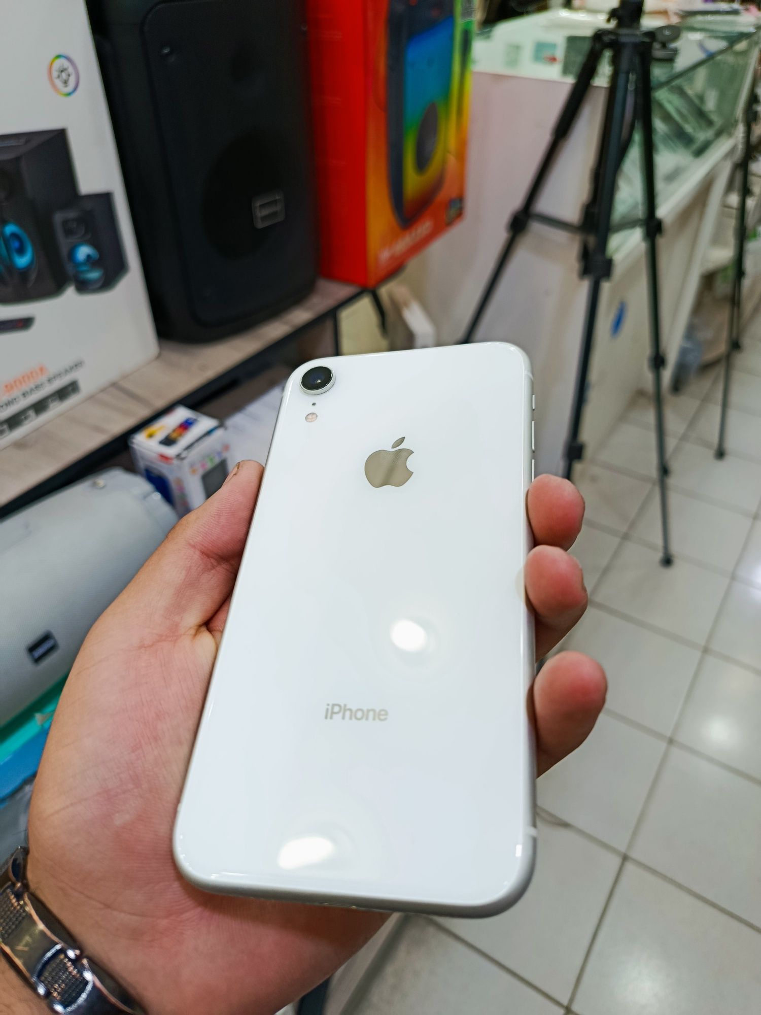 Iphone xr 128gb LL/A tinniq holatda
