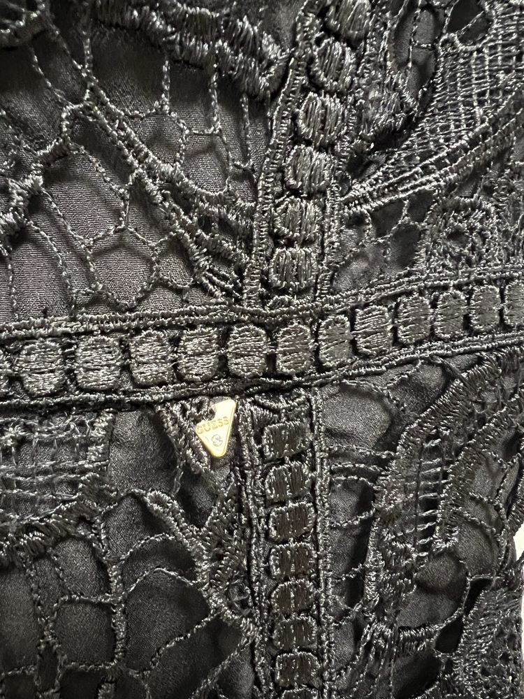 рокля Guess