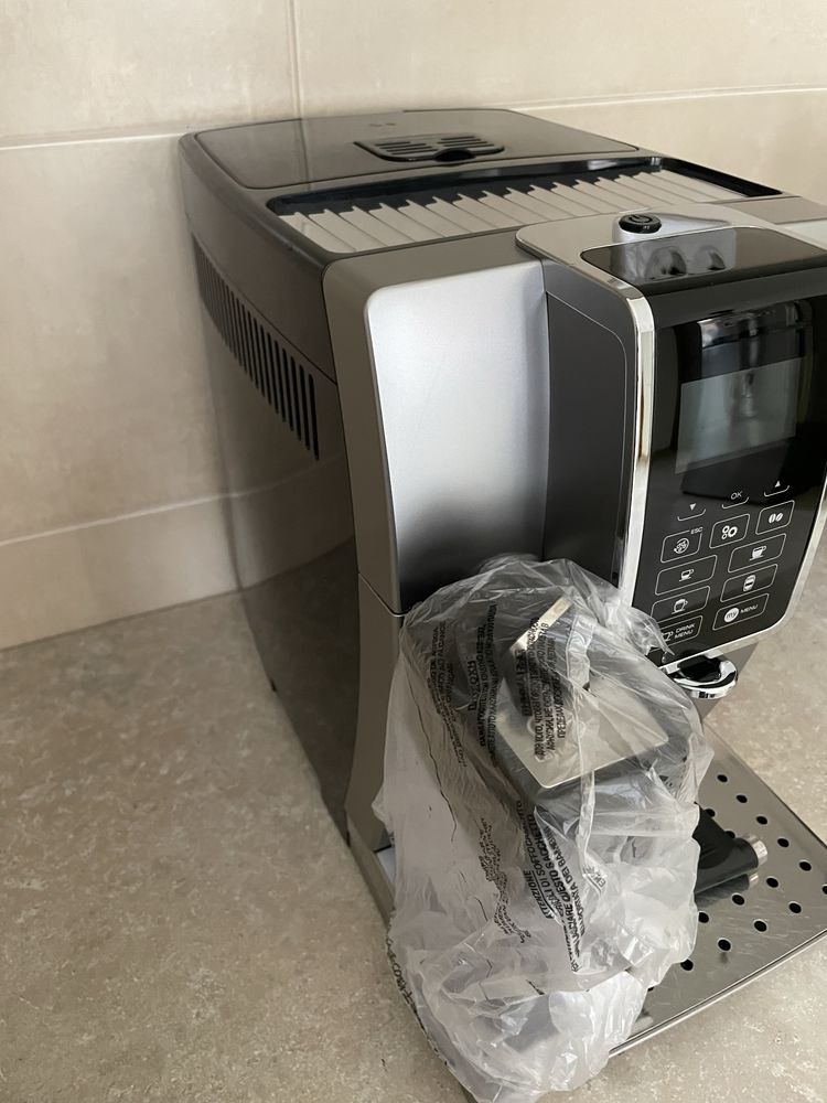 Espressor expresor aparat tonomat cafea Delonghi Dinamica garantie