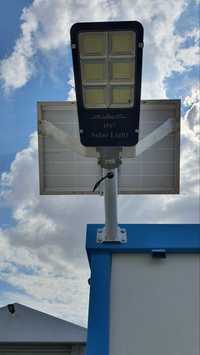 Улична лампа със соларен панел