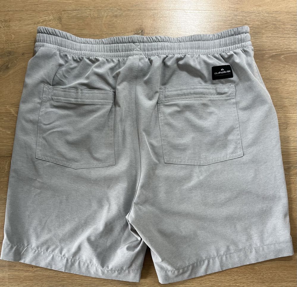 Superdry къси панталони размер 34