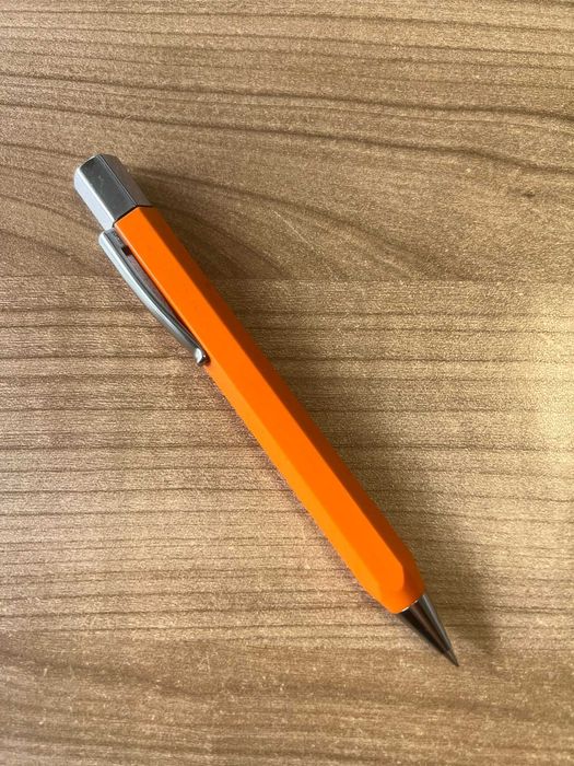 Creion mecanic FABER-CASTELL Ondoro