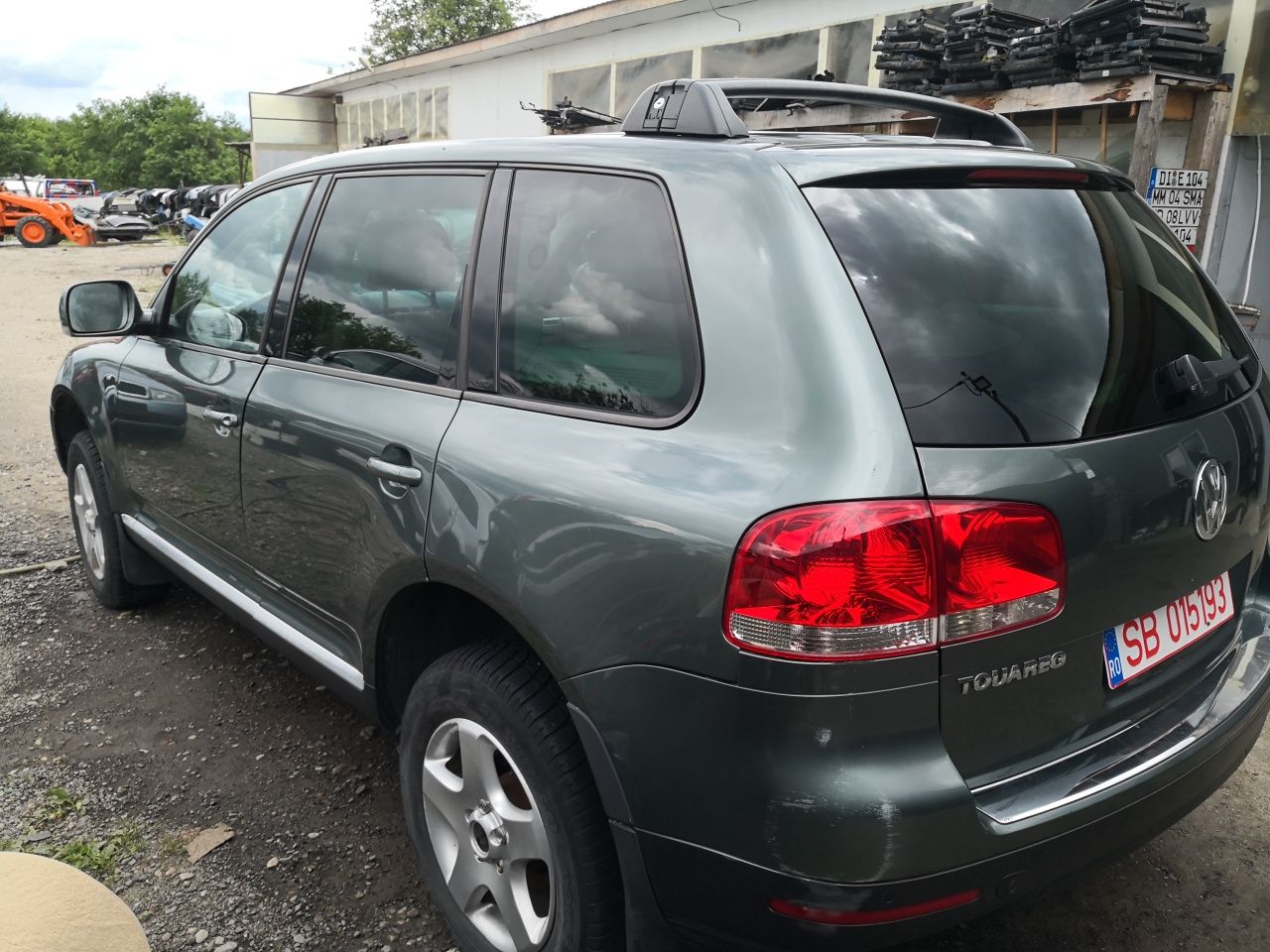 Dezmembrari ușa aripa capota caseta stop  motoraș vw touareg 7L 2.5tdi