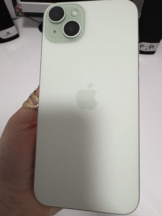 Iphone 15 Plus ca și nou.