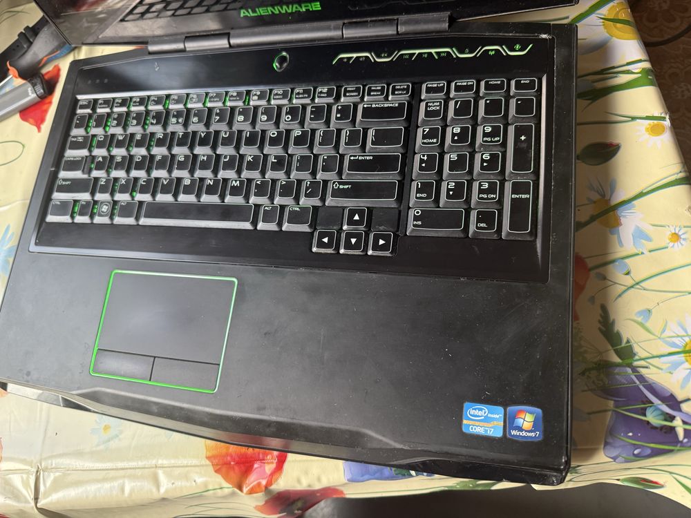 Laptop alienware i7 m17x