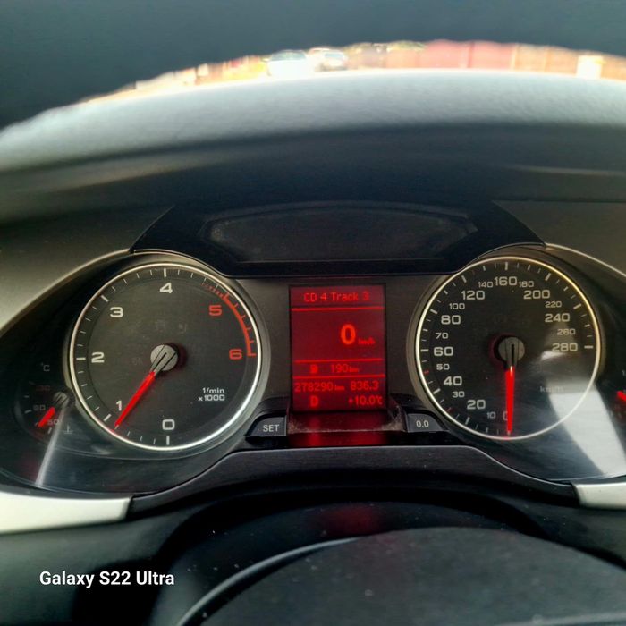 Vând Audi A4 B8 sau schimb cu autoutilitara 3,5t (10 paleți)