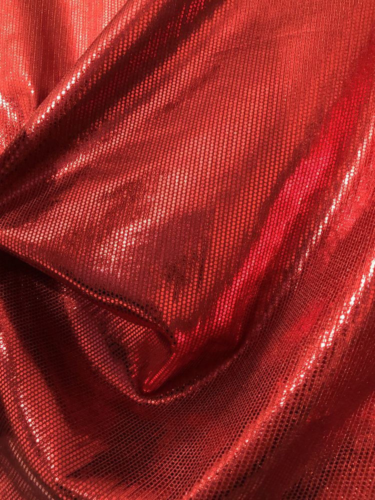 Къса червена блуза с панделка