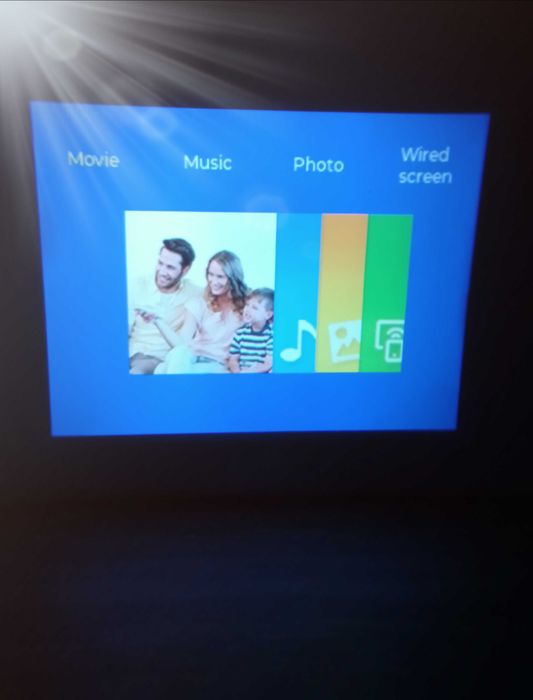 Проектор за телефон и таблет