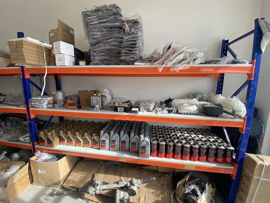 Hongqi uchun barcha ehtiyot qisimlar (запчасти)