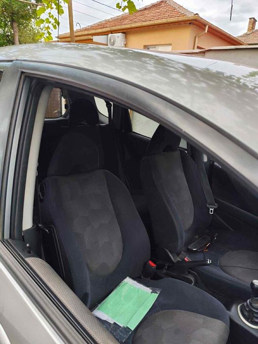 Продава Хонда Джаз (удар)