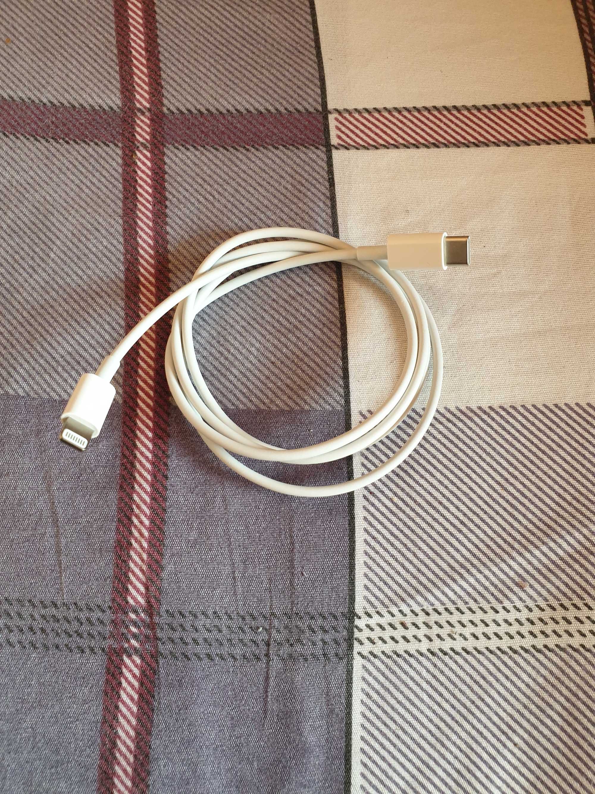 Продам оригинальный кабель от Iphone 14 type-c на lightning