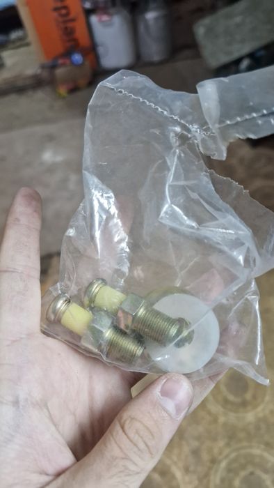 Запчасти на пассат б3 новые