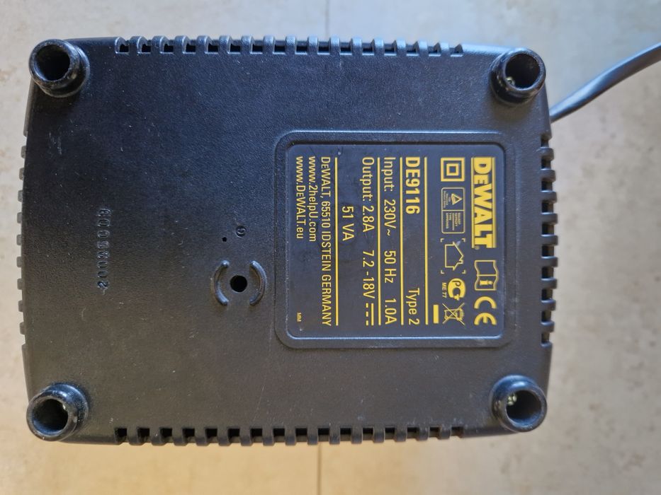 Dewalt DE 9135 , Berner BACC 7,2 V - 18 V  / incarcator ( sursa )